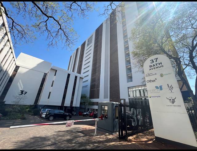 153M² OFFICE TO LET IN ROSEBANK
